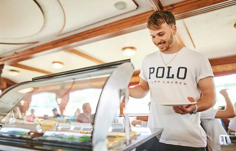 hungariakoncertbrunchcruisgiftforyou6