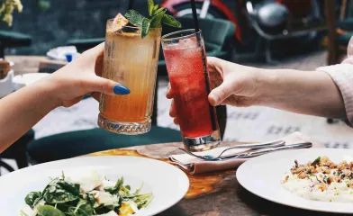 Guruló Romantika – Páros vacsora és Bowling